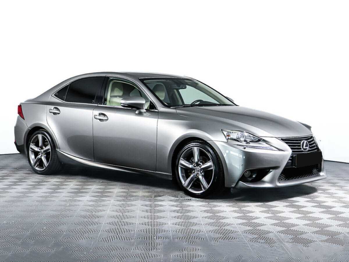Lexus IS