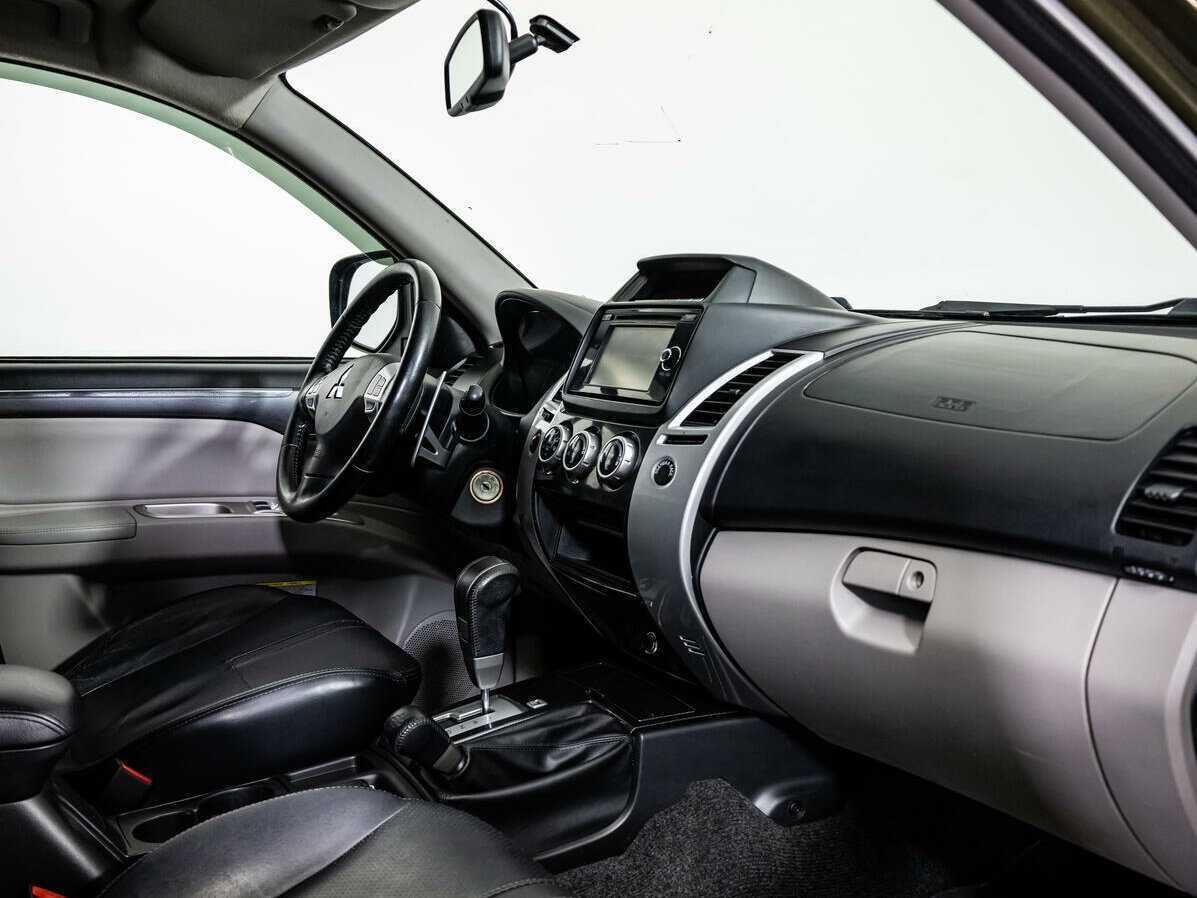 Купить Mitsubishi Pajero Sport, 2015, 145 000 км, фото №9