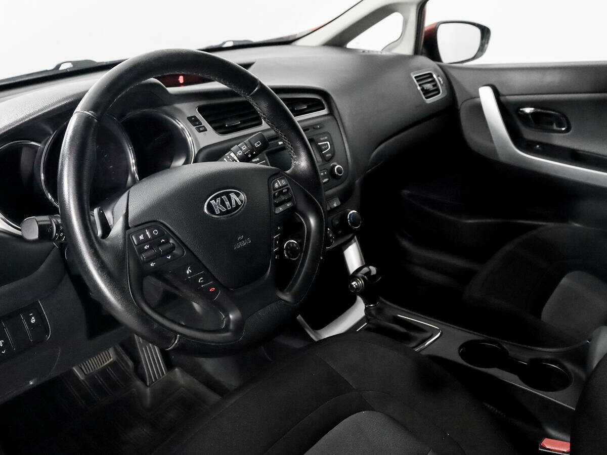 Купить Kia Ceed, 2014, 76 188 км, фото №9