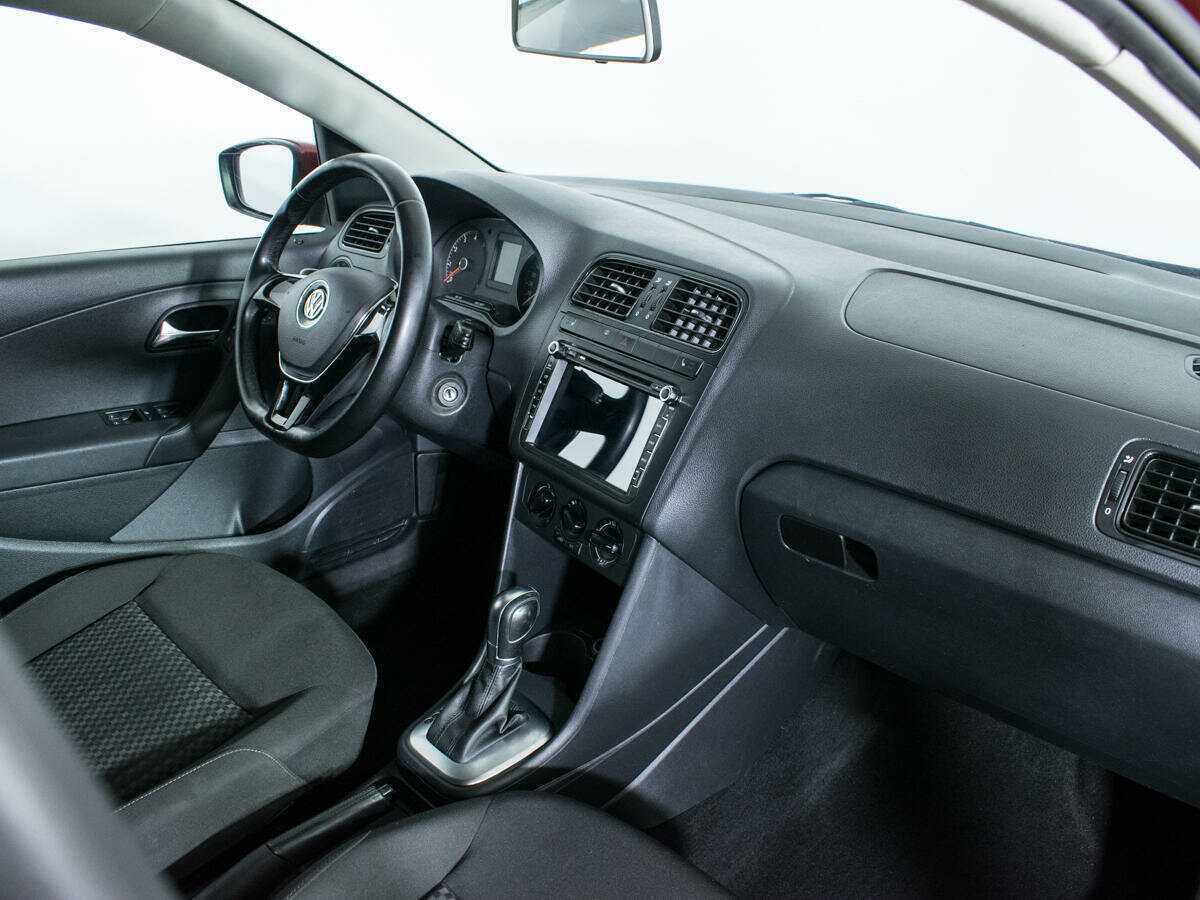 Купить Volkswagen Polo, 2016, 109 160 км, фото №9
