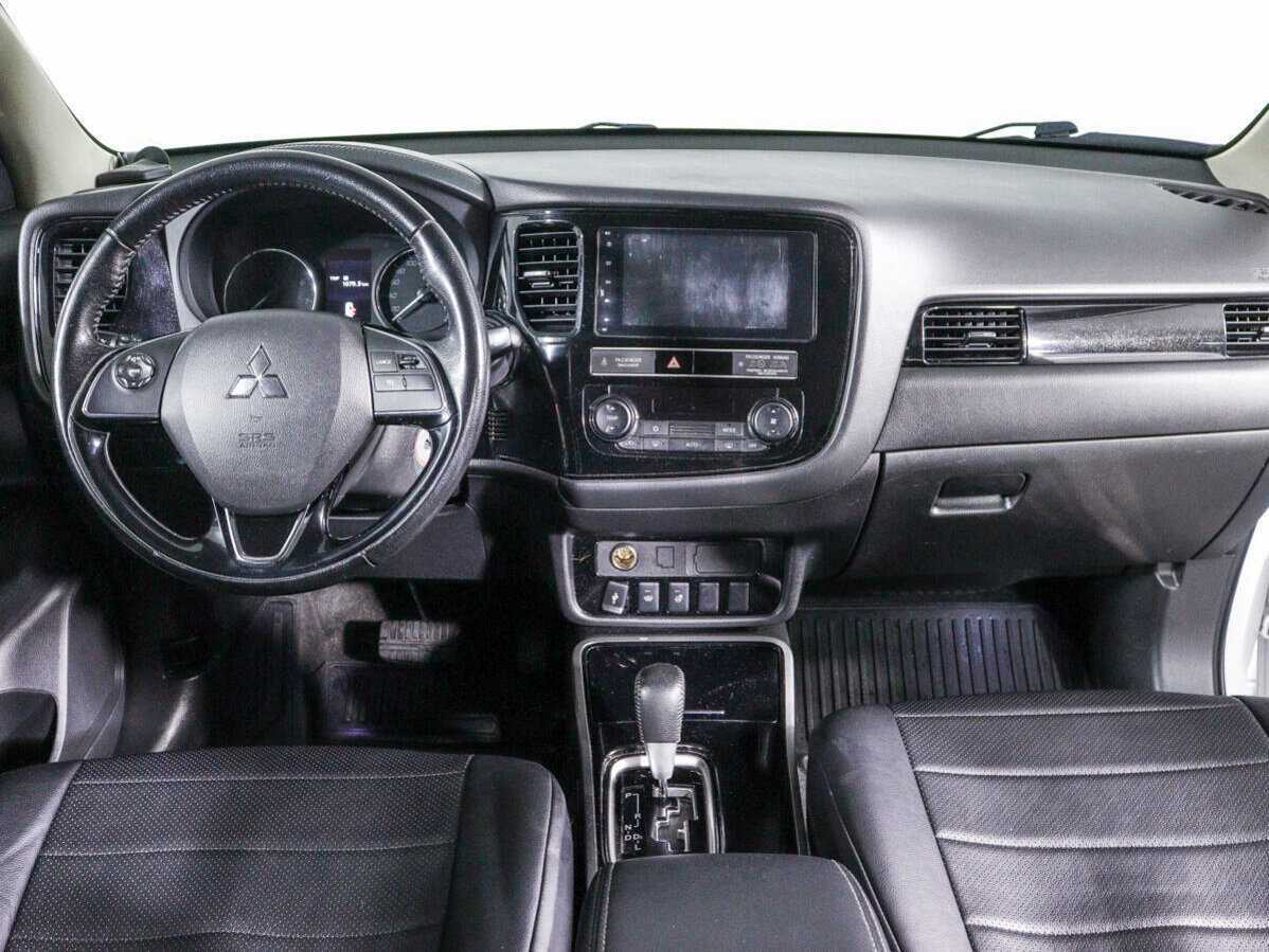 Купить Mitsubishi Outlander, 2019, 116 000 км, фото №10