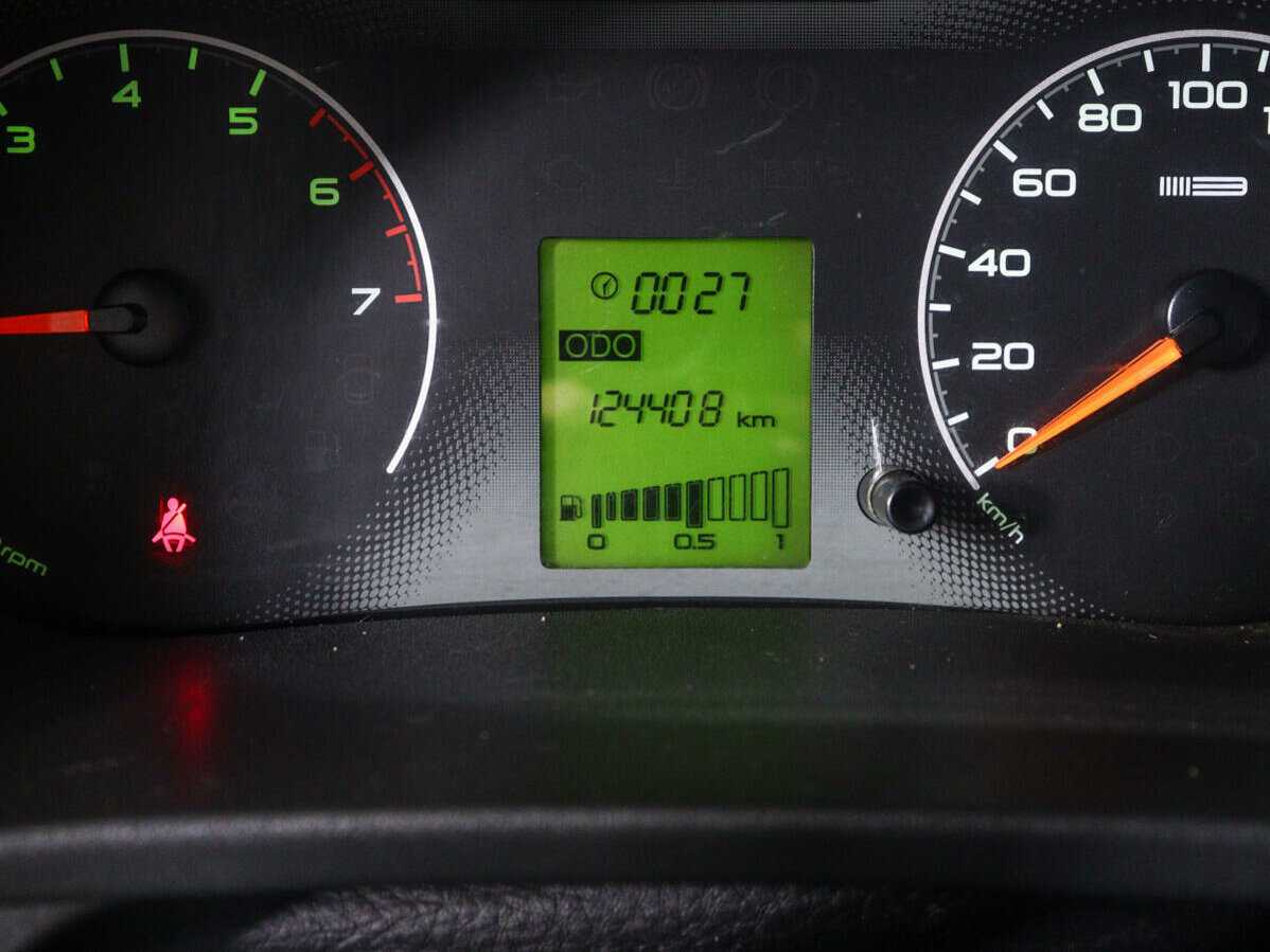 Купить Lada (ВАЗ) Granta, 2013, 124 407 км, фото №9