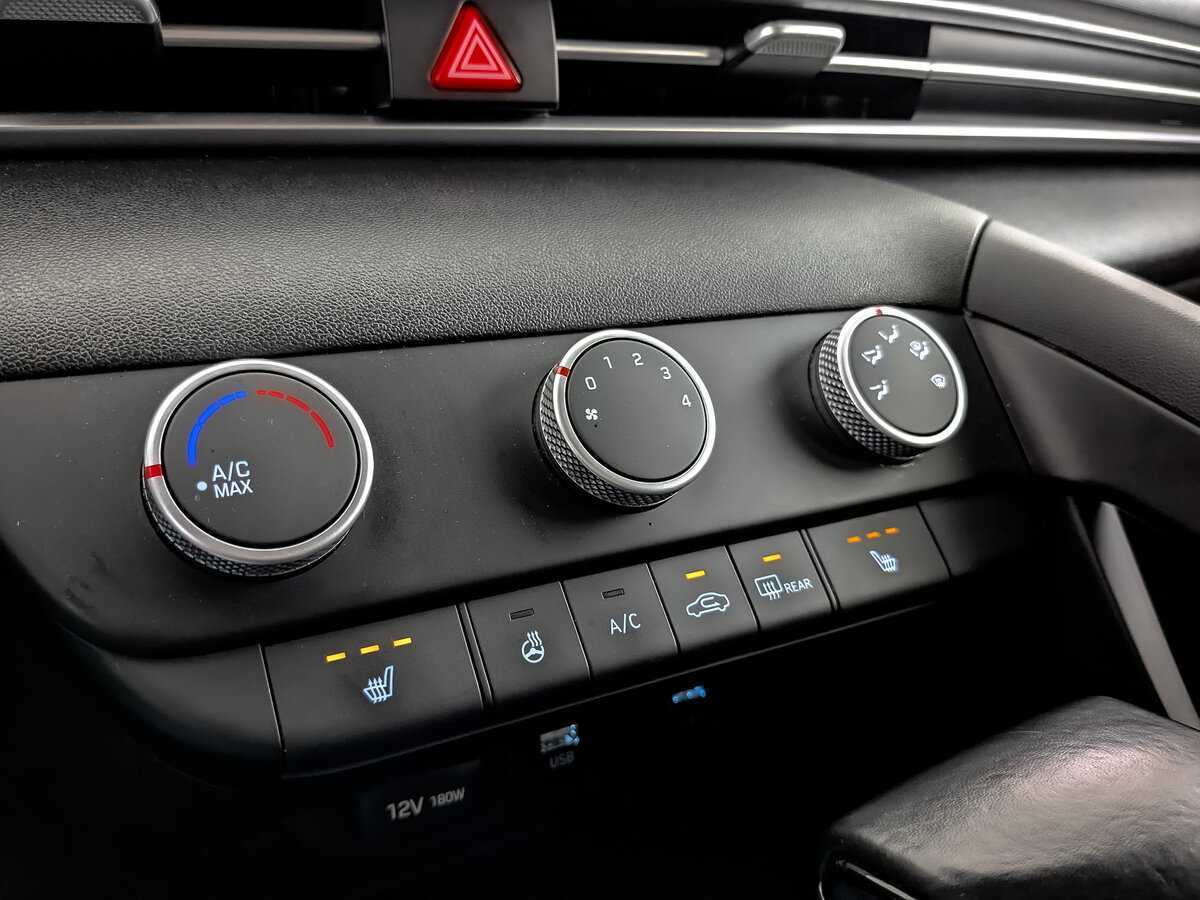 Купить Hyundai Elantra, 2021, 41 281 км, фото №17