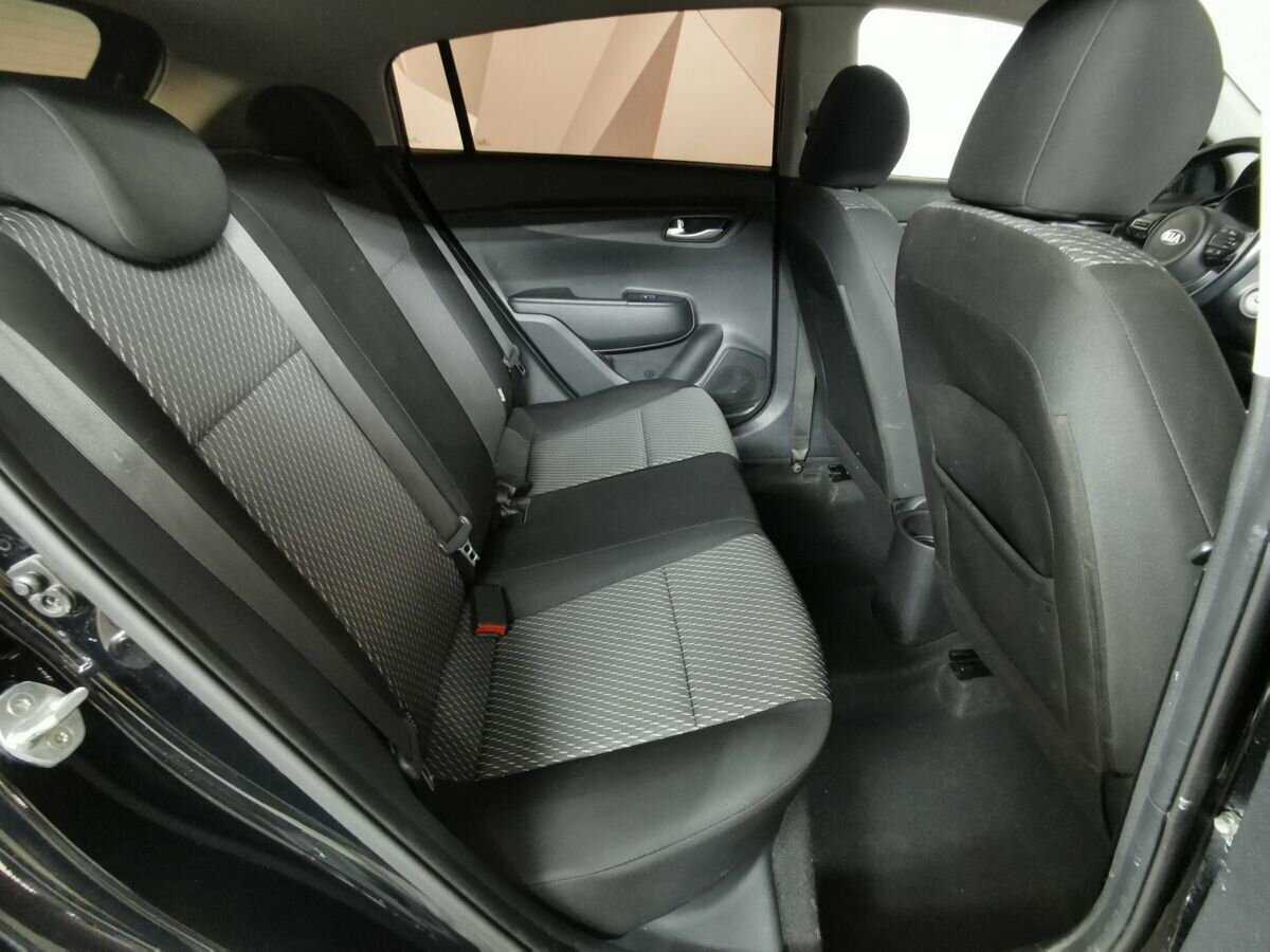 Купить Kia Rio X-Line, 2018, 162 350 км, фото №12