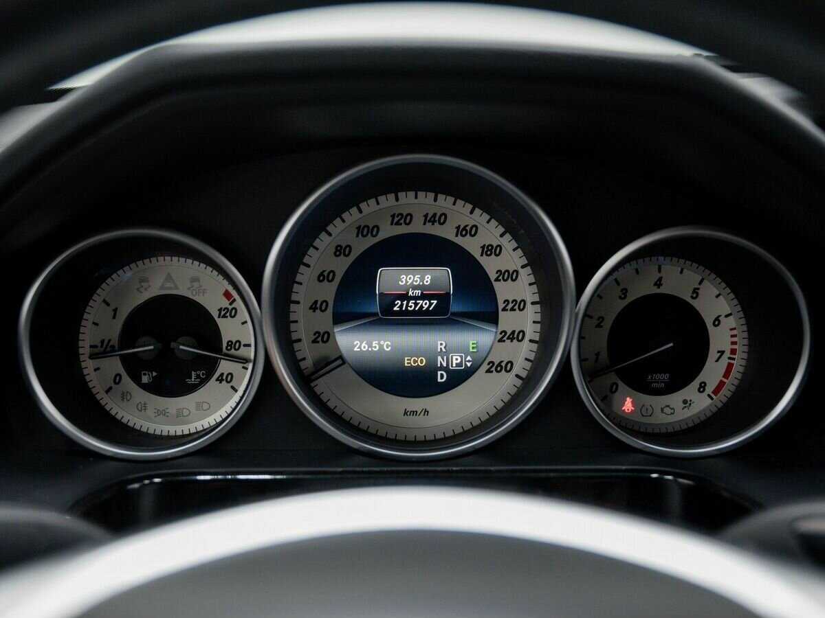 Купить Mercedes-Benz E-Класс 300, 2013, 200 000 км, фото №21
