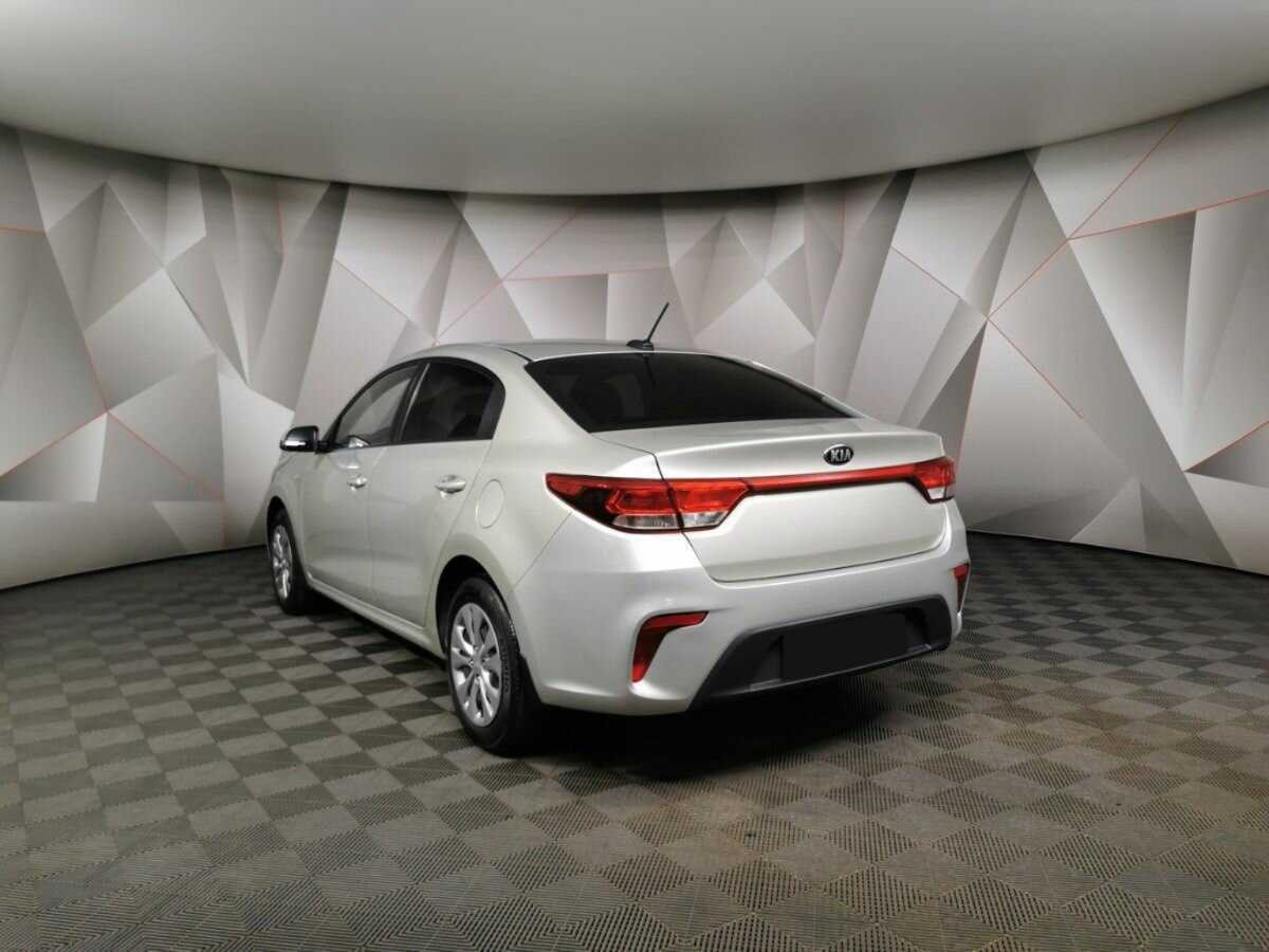 Купить Kia Rio, 2018, 293 216 км, фото №4