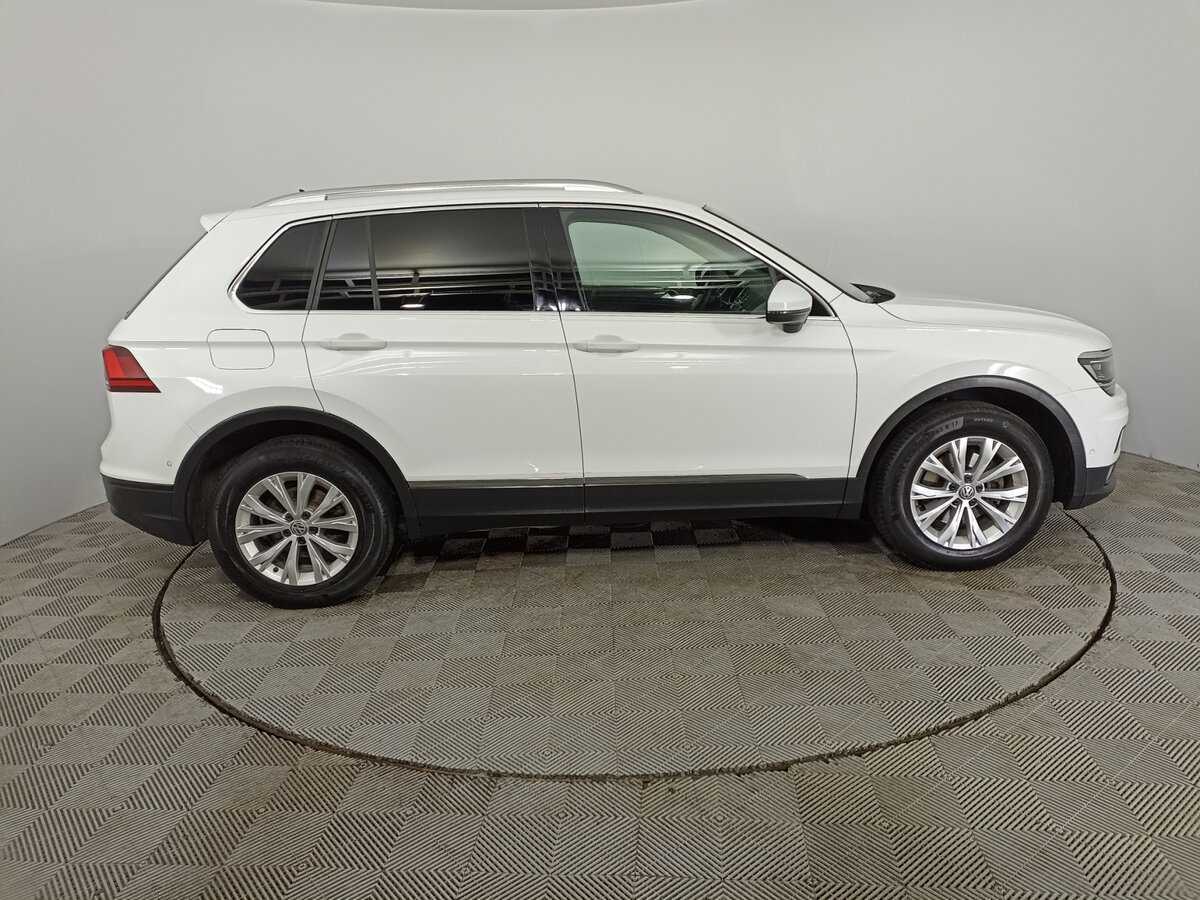 Купить Volkswagen Tiguan, 2017, 165 998 км, фото №4