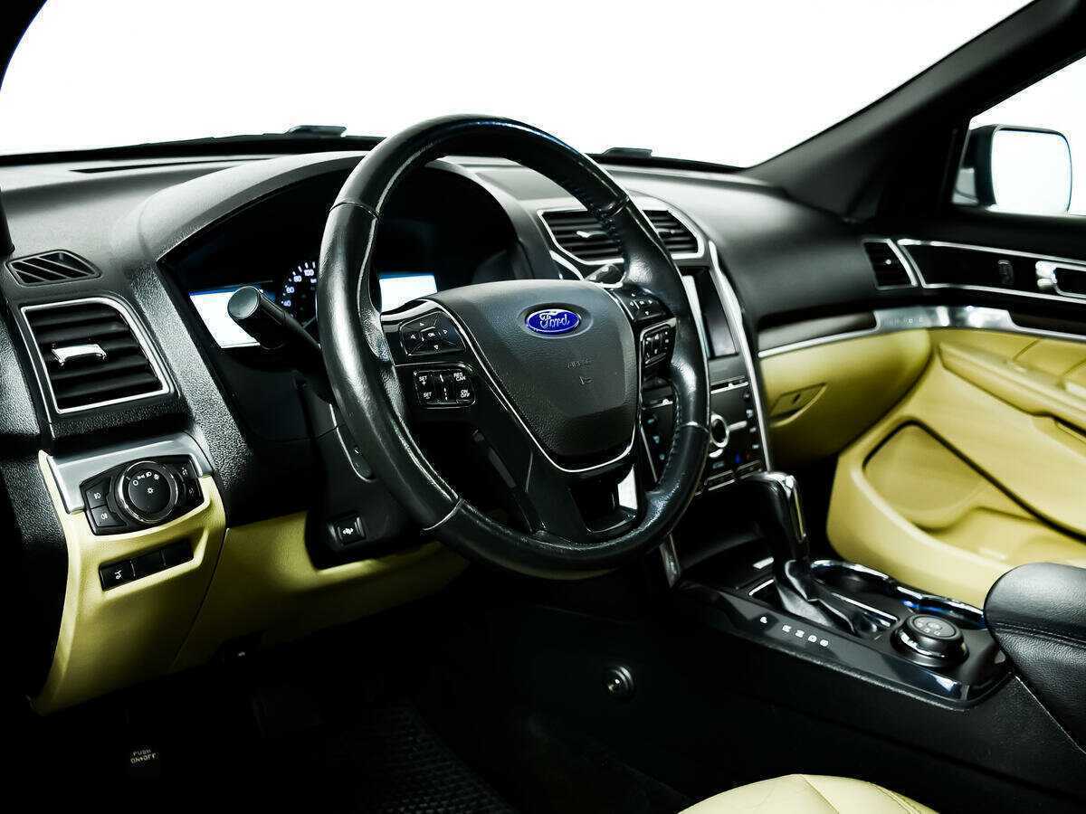 Купить Ford Explorer, 2016, 200 416 км, фото №13