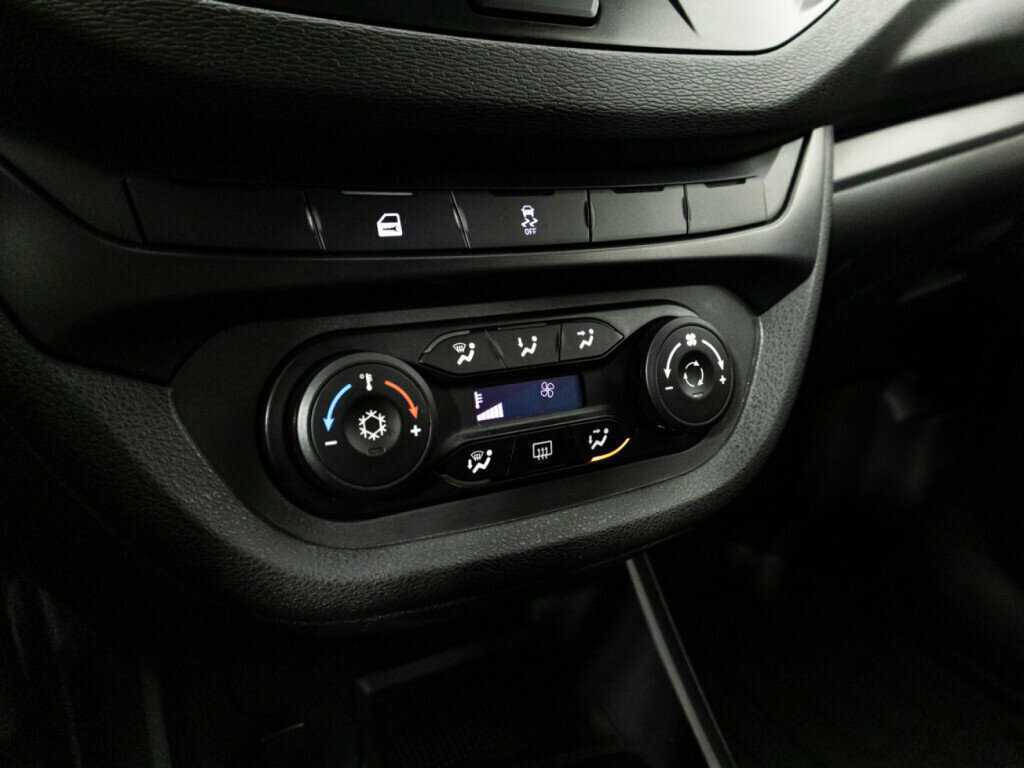 Купить Lada (ВАЗ) Vesta SW, 2021, 32 000 км, фото №17