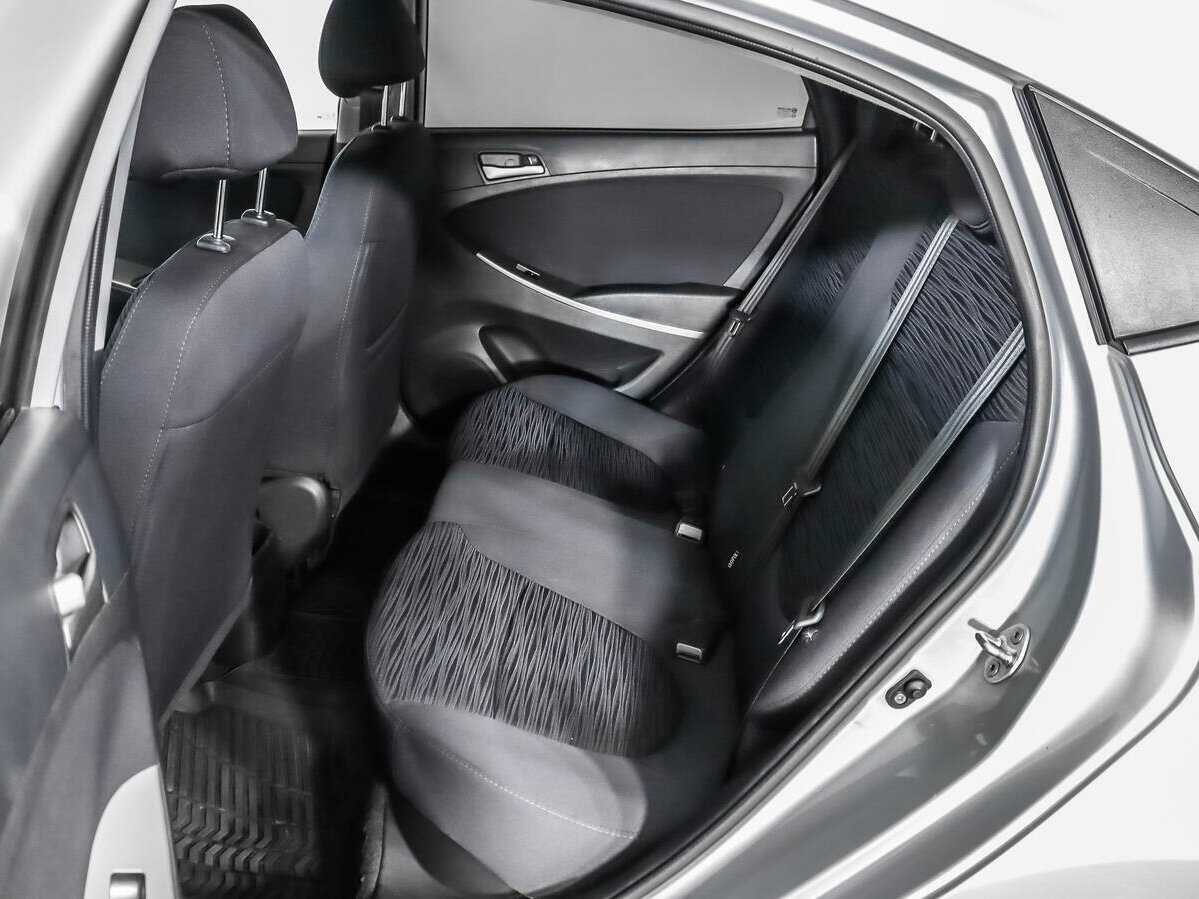 Купить Hyundai Solaris, 2014, 129 635 км, фото №10