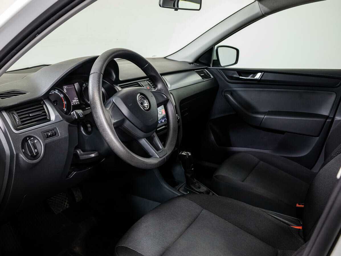 Купить Skoda Rapid, 2018, 163 933 км, фото №11