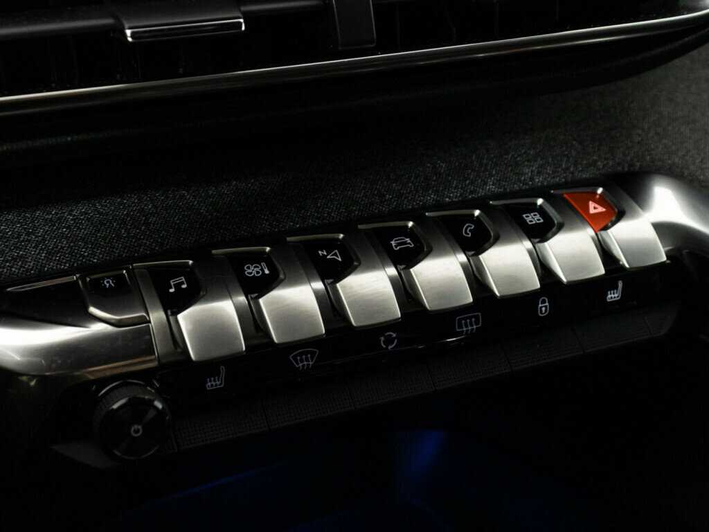 Купить Peugeot 3008, 2017, 86 853 км, фото №20