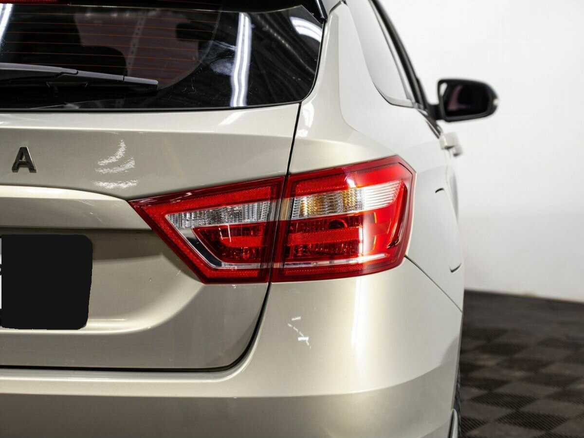 Купить Lada (ВАЗ) Vesta SW, 2019, 47 000 км, фото №7