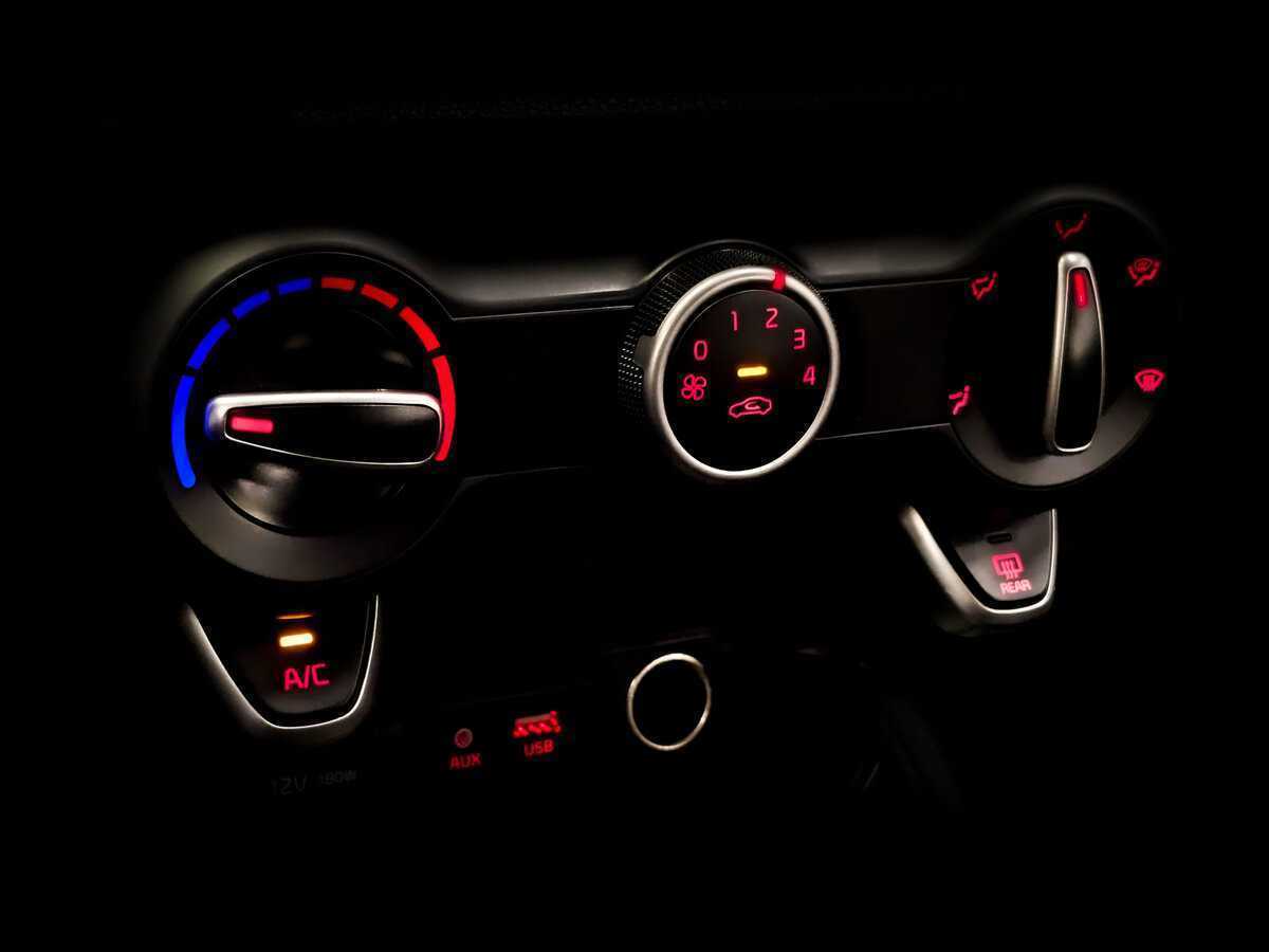 Купить Kia Rio, 2018, 86 210 км, фото №23