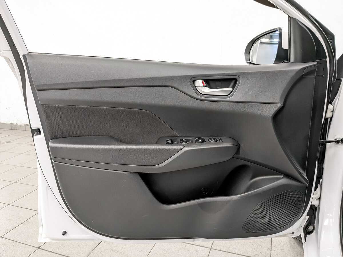 Купить Hyundai Solaris, 2021, 90 079 км, фото №19