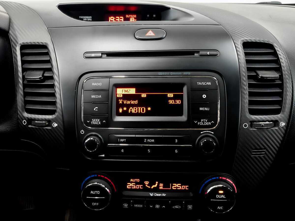 Купить Kia Cerato, 2013, 257 331 км, фото №15