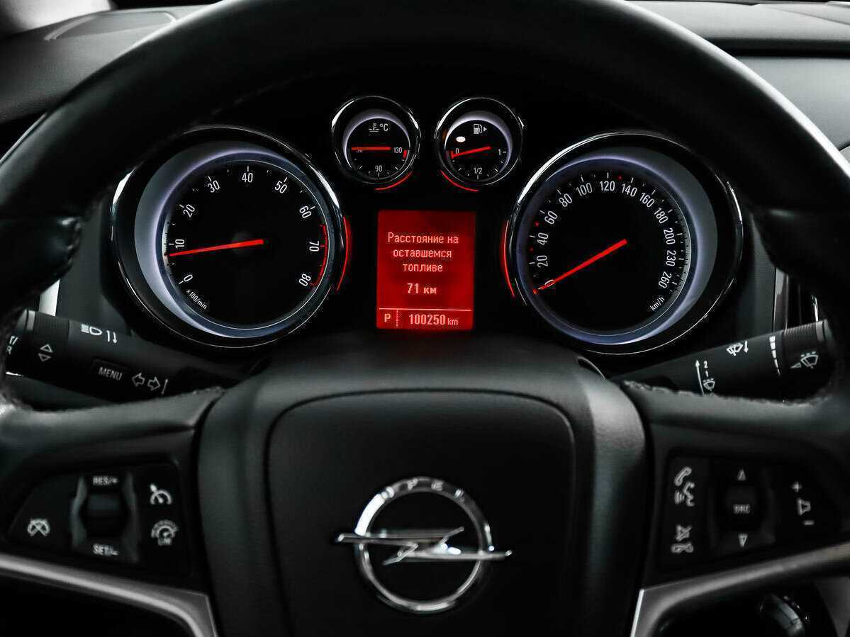 Купить Opel Astra, 2013, 100 248 км, фото №15