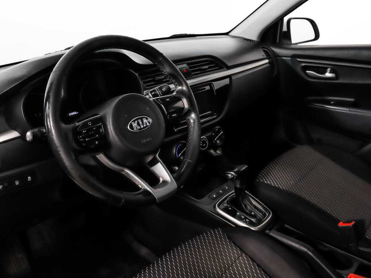 Купить Kia Rio, 2018, 328 864 км, фото №9