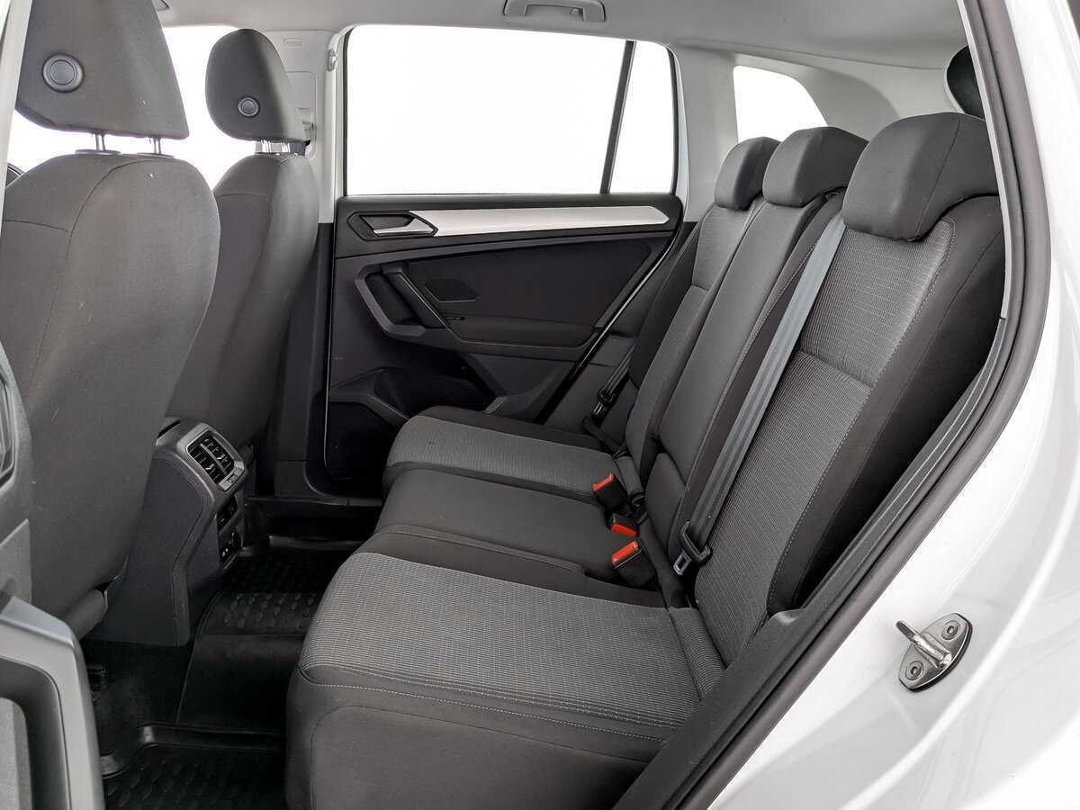 Купить Volkswagen Tiguan, 2021, 159 893 км, фото №12