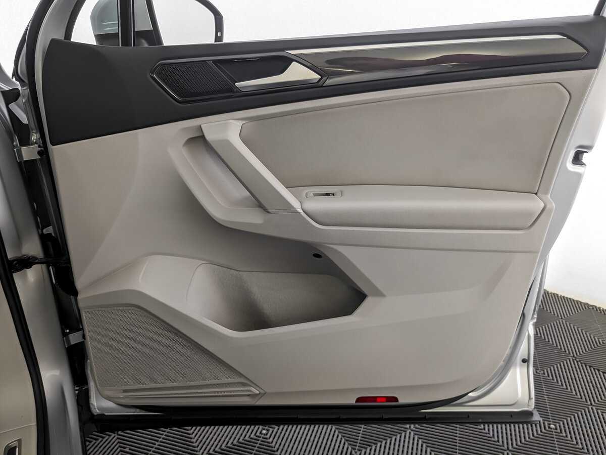 Купить Volkswagen Tiguan, 2017, 213 417 км, фото №24