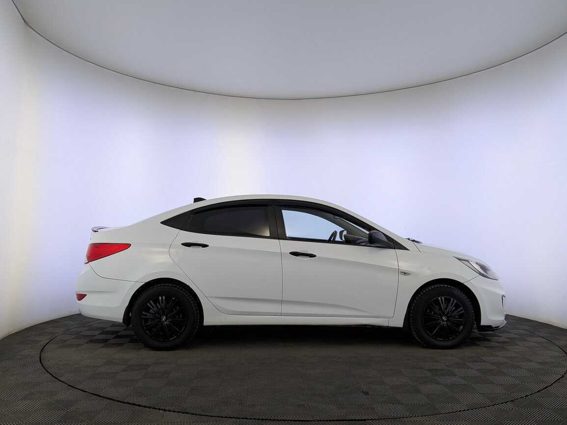 Купить Hyundai Solaris, 2013, 201 000 км, фото №4