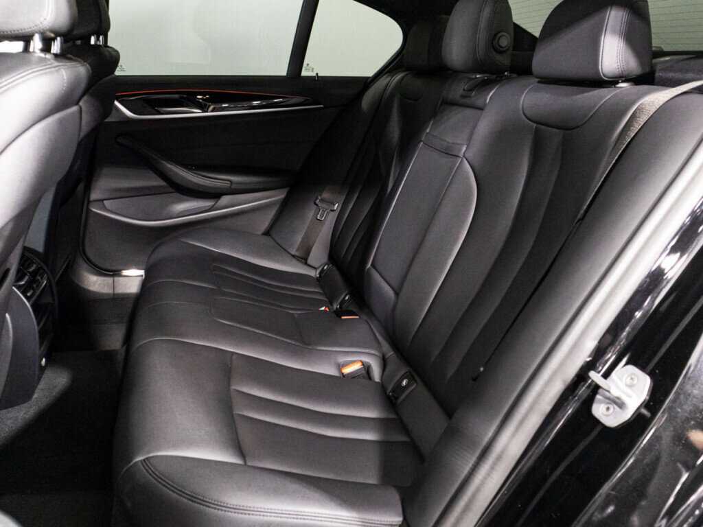 Купить BMW 5 серии 520i, 2018, 147 719 км, фото №10