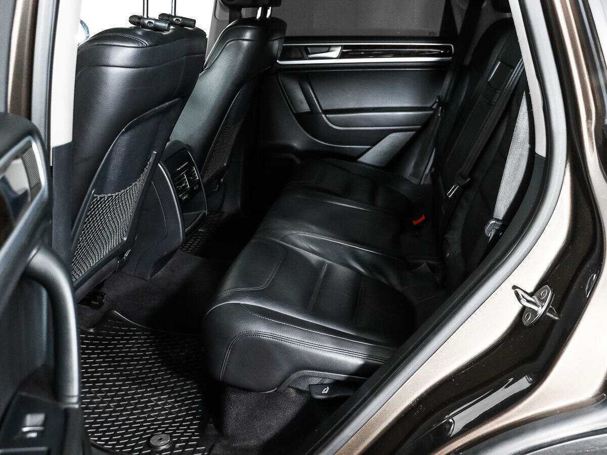 Купить Volkswagen Touareg, 2012, 137 287 км, фото №13