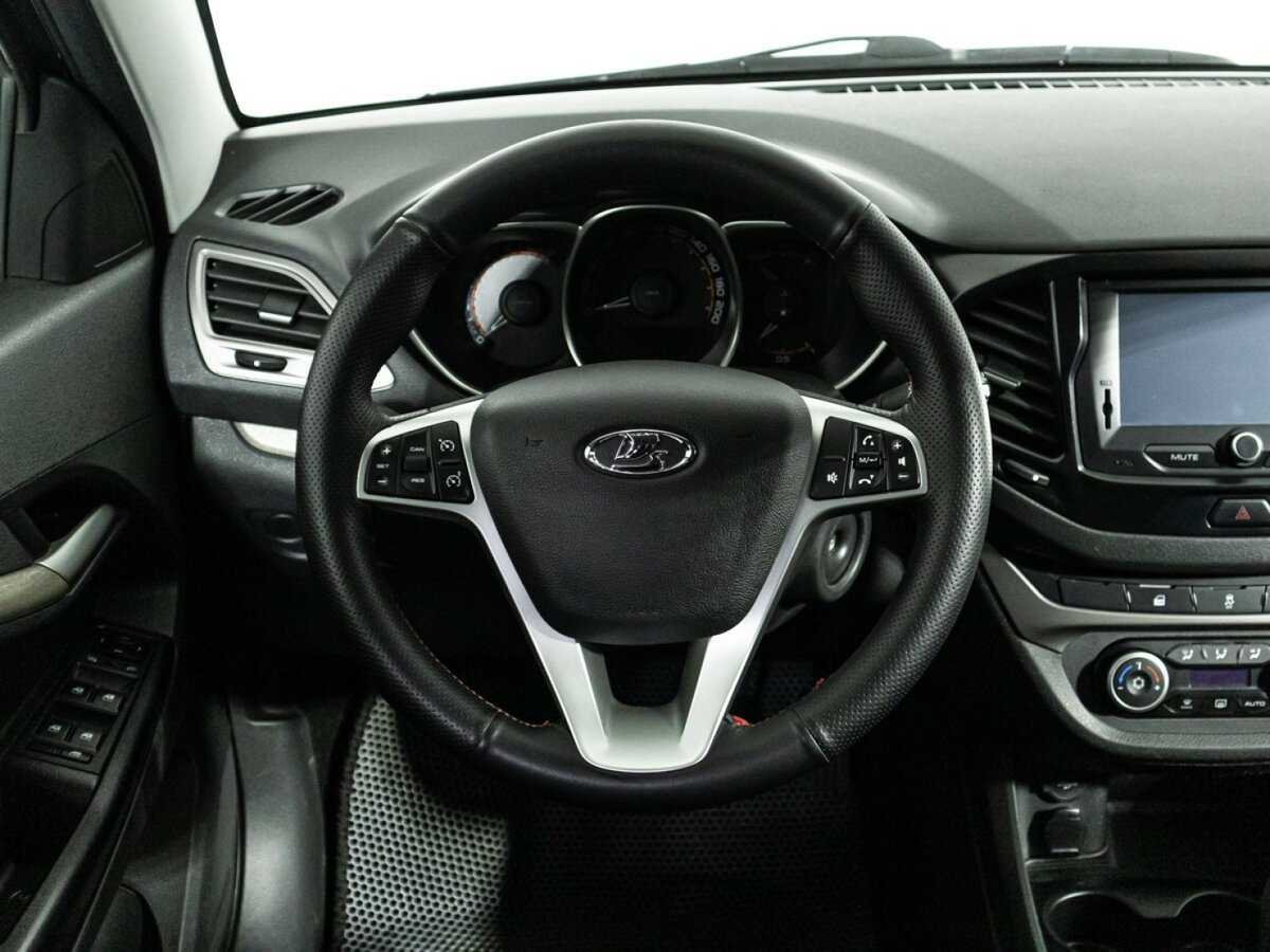 Купить Lada (ВАЗ) Vesta SW, 2019, 84 922 км, фото №17