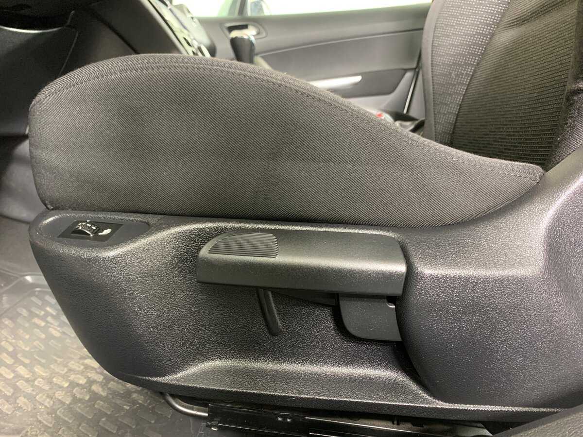 Купить Peugeot 308, 2012, 144 672 км, фото №17