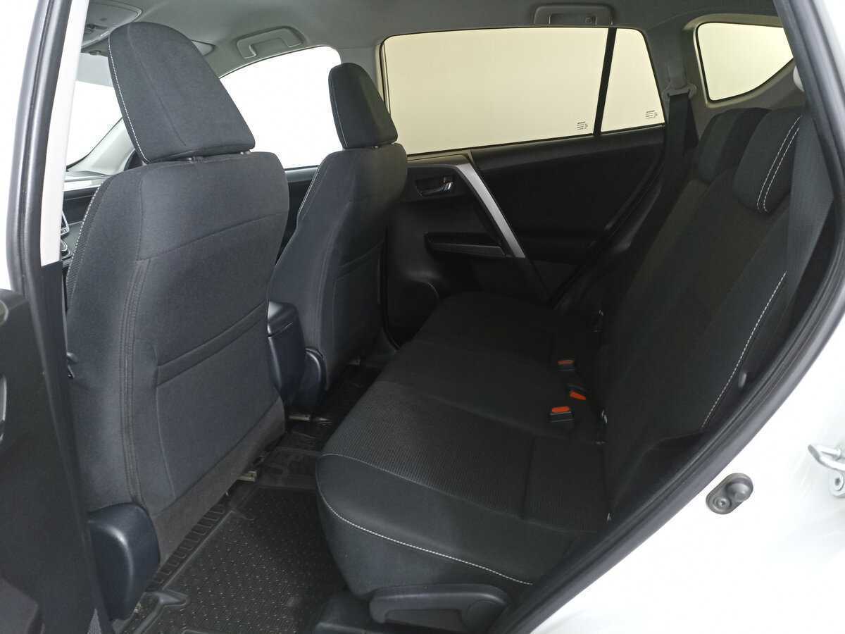 Купить Toyota RAV4, 2017, 70 002 км, фото №7