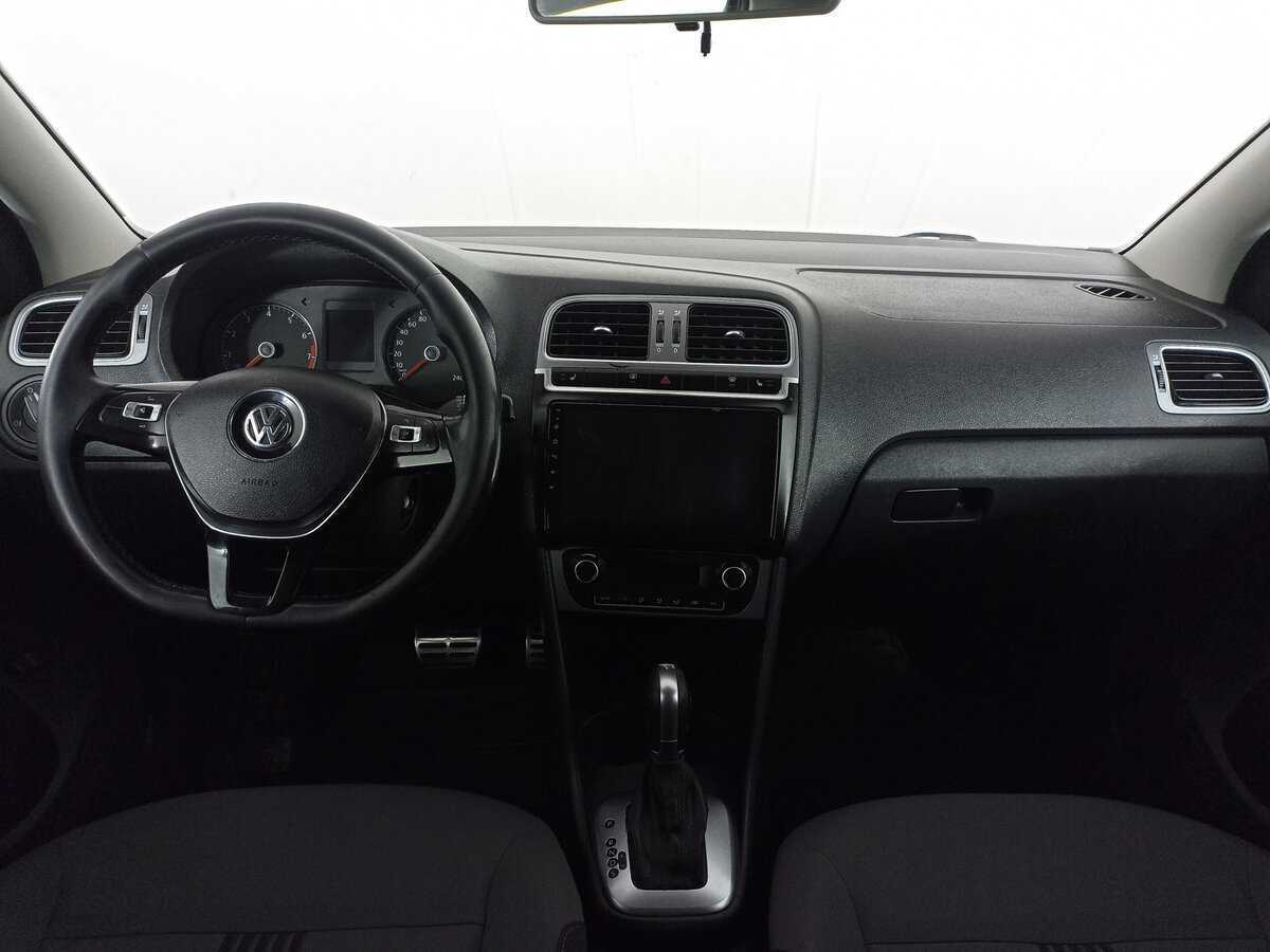 Купить Volkswagen Polo, 2017, 325 551 км, фото №13