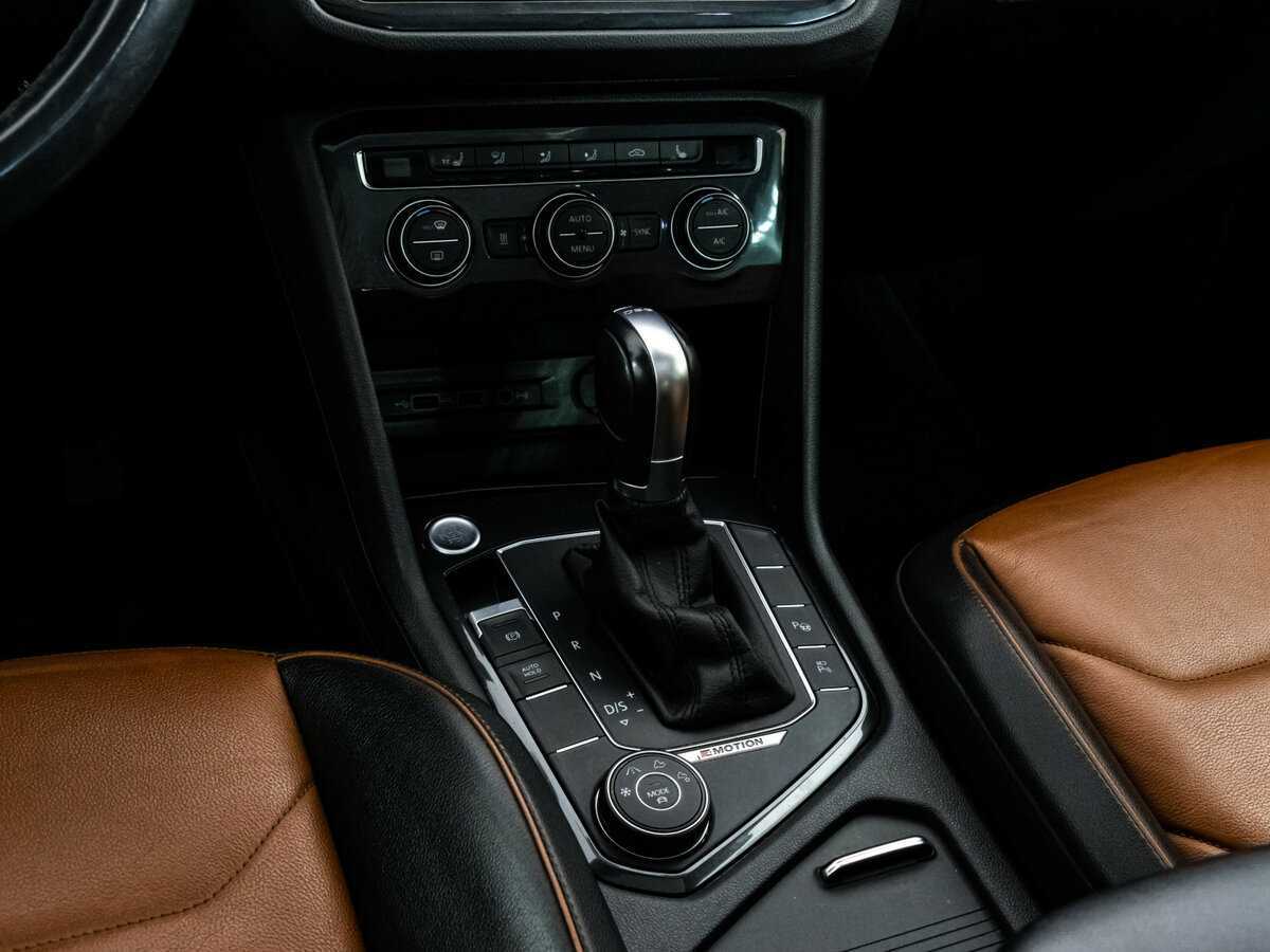 Купить Volkswagen Tiguan, 2018, 217 152 км, фото №14