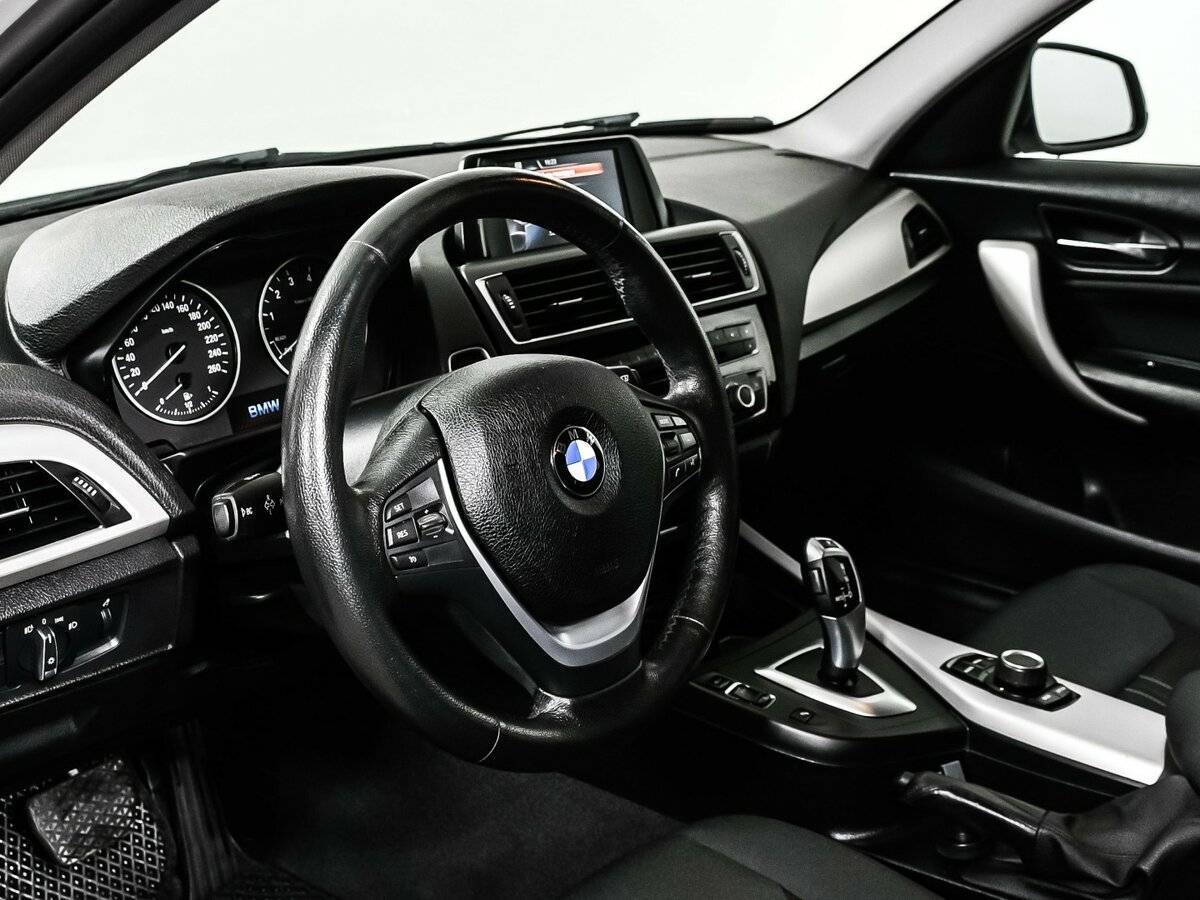 Купить BMW 1 серии 118i, 2017, 129 738 км, фото №12