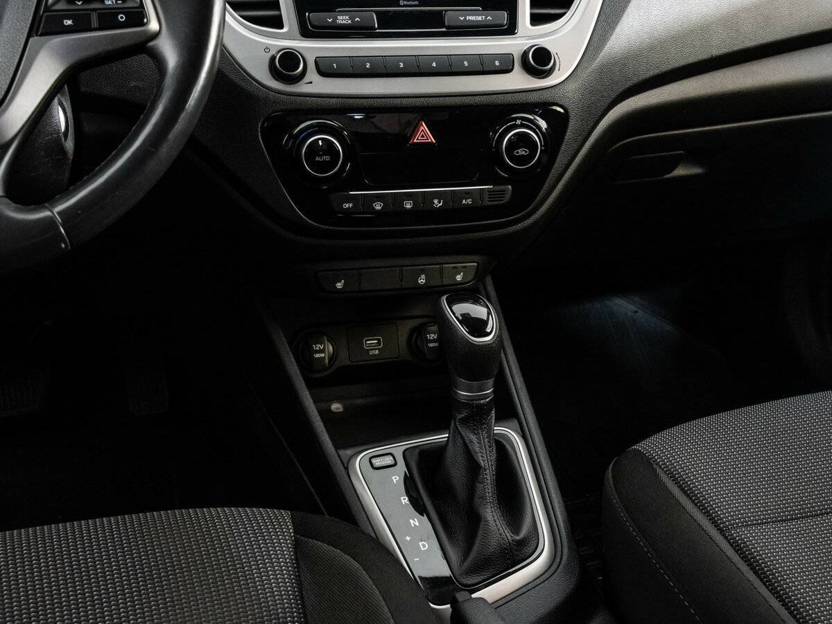 Купить Hyundai Solaris, 2019, 81 193 км, фото №15