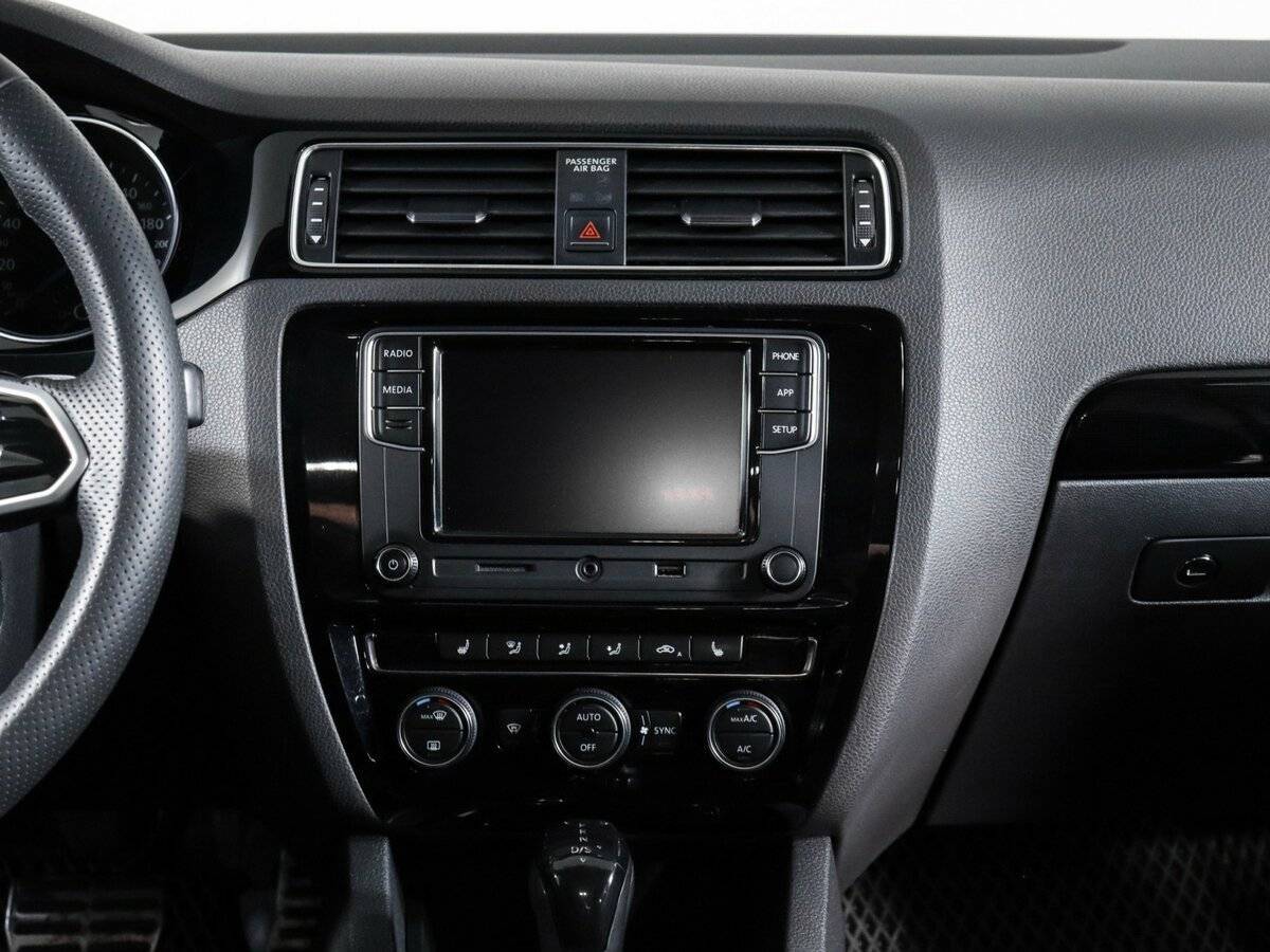 Купить Volkswagen Jetta, 2018, 126 419 км, фото №13