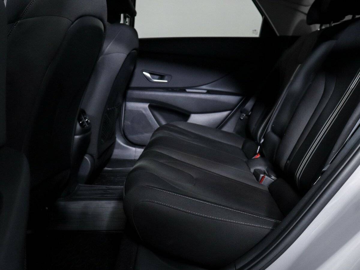 Купить Hyundai Elantra, 2021, 60 200 км, фото №6