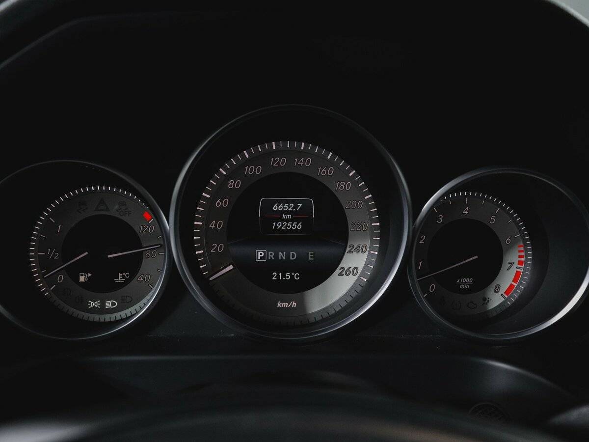 Купить Mercedes-Benz E-Класс 300, 2014, 192 115 км, фото №11