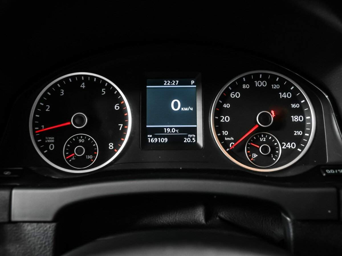 Купить Volkswagen Tiguan, 2012, 169 109 км, фото №10