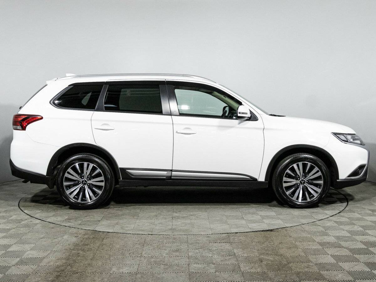 Купить Mitsubishi Outlander, 2021, 104 950 км, фото №4