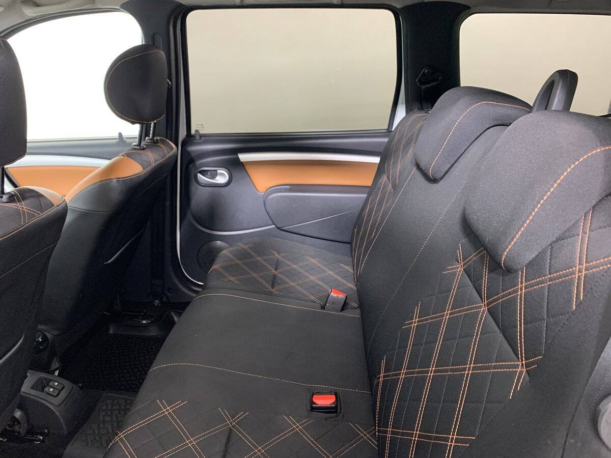 Купить Lada (ВАЗ) Largus Cross, 2018, 245 085 км, фото №18