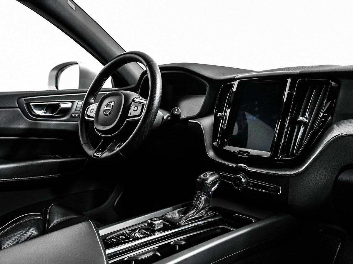 Купить Volvo XC60, 2018, 94 050 км, фото №9