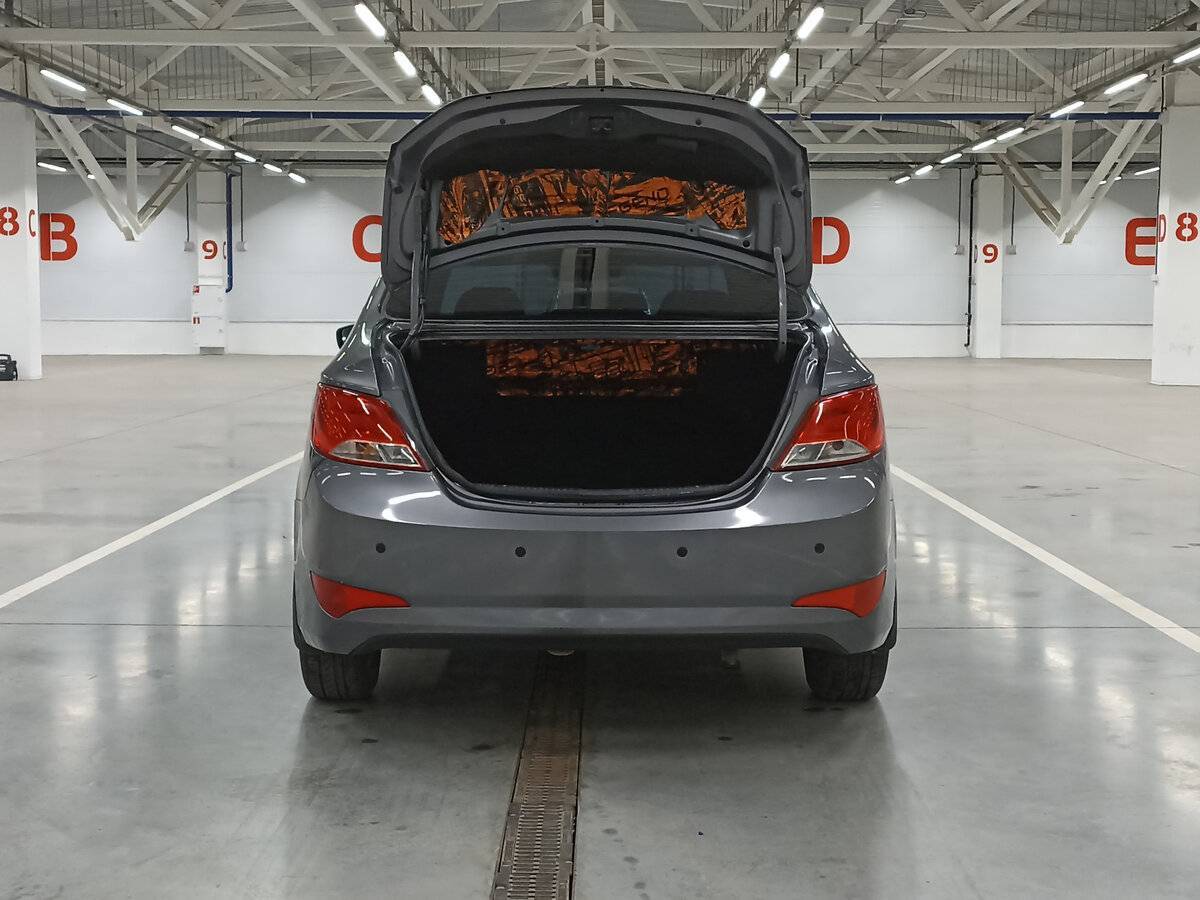 Купить Hyundai Solaris, 2015, 187 815 км, фото №10