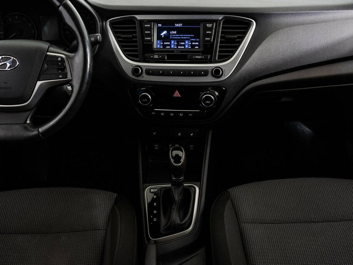 Купить Hyundai Solaris, 2018, 120 474 км, фото №12