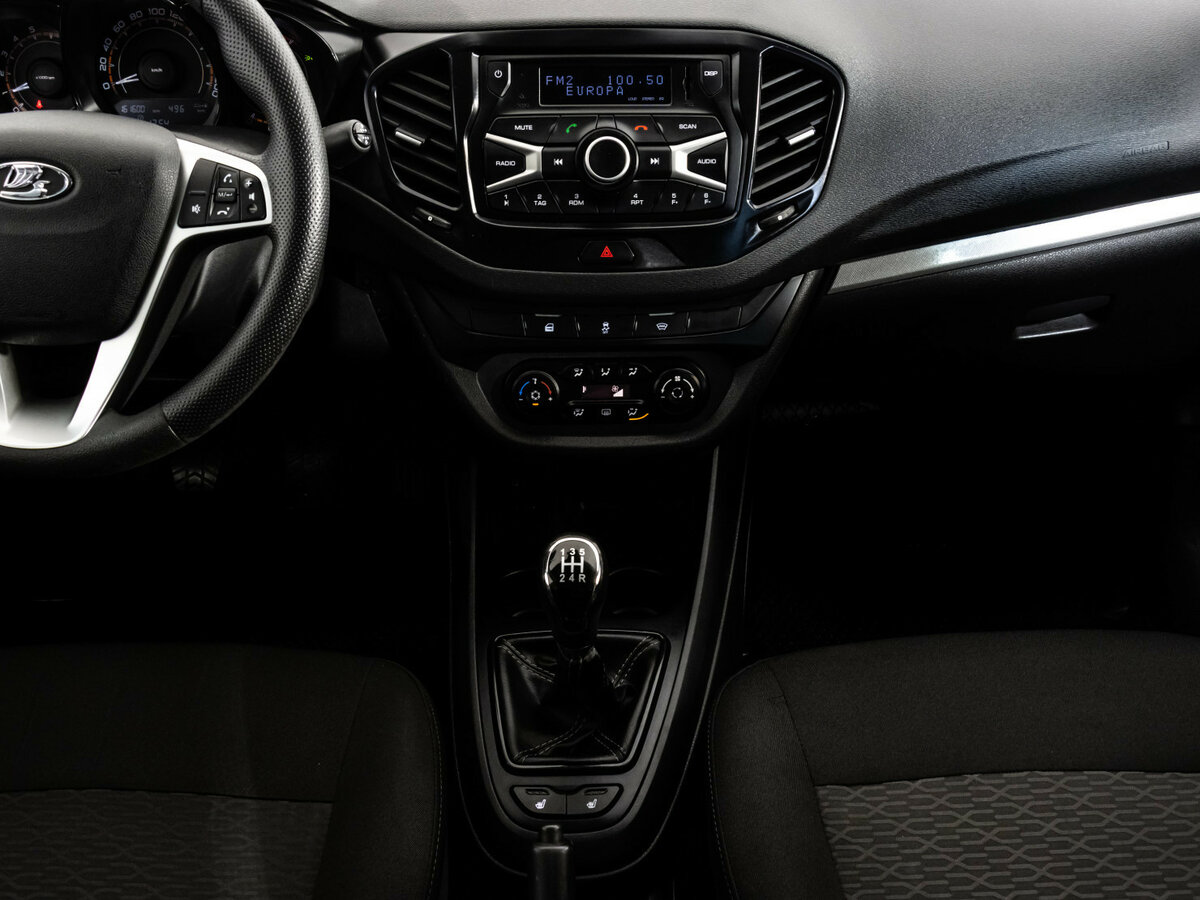 Купить Lada (ВАЗ) Vesta I, 2018, 161 598 км, фото №9