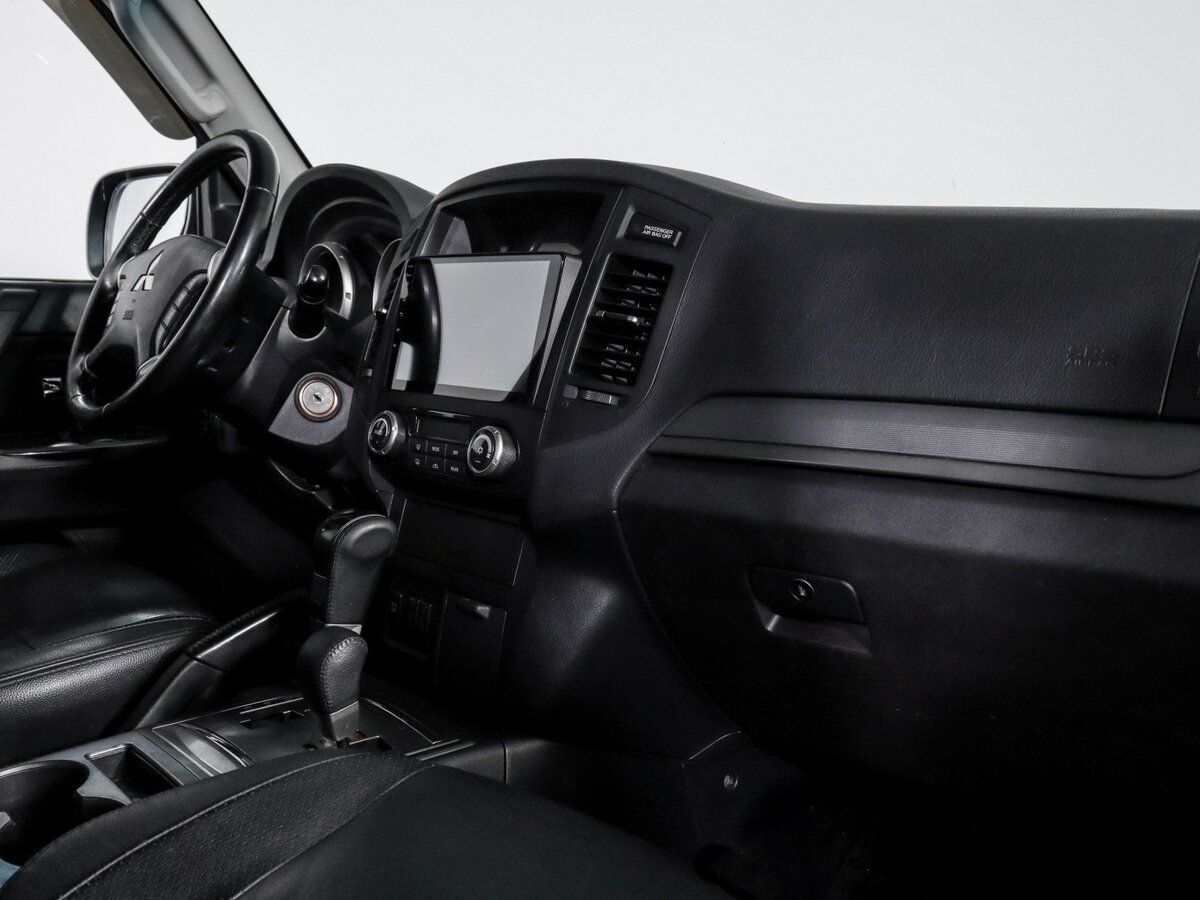 Купить Mitsubishi Pajero IV Рестайлинг 1, 2012, 225 633 км, фото №7