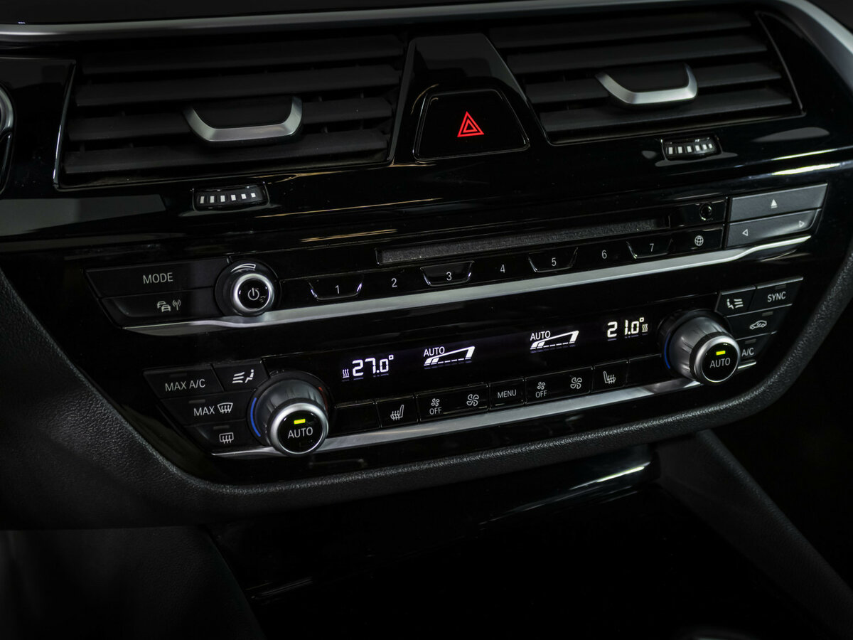 Купить BMW 5 серии 520d VII (G30/G31/G38), 2017, 122 000 км, фото №13