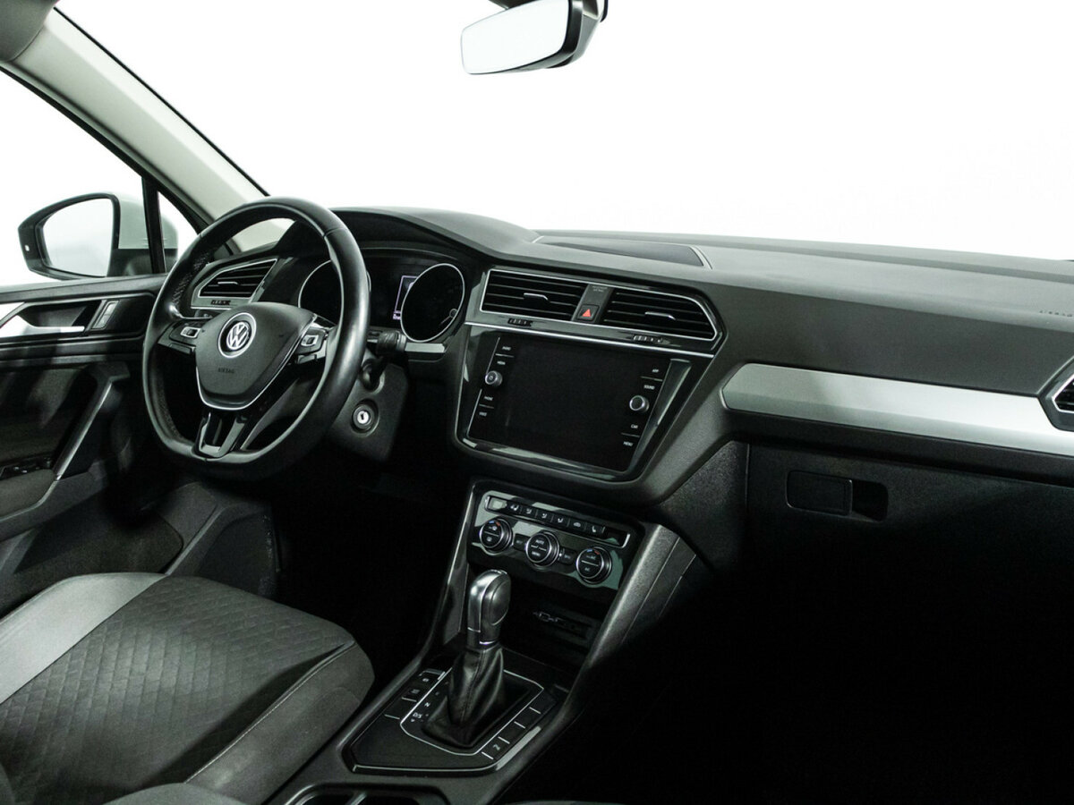 Купить Volkswagen Tiguan II, 2019, 93 550 км, фото №8