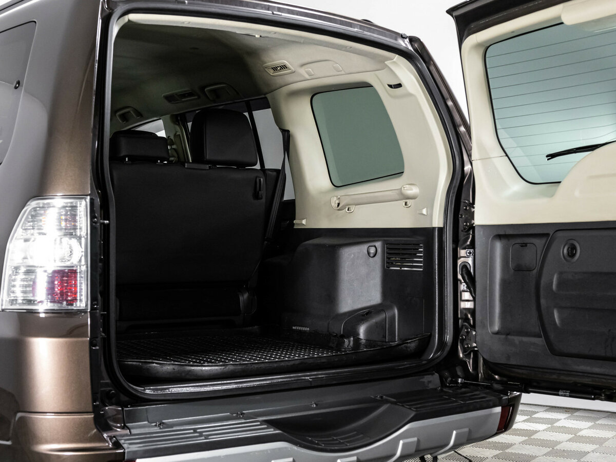 Купить Mitsubishi Pajero IV Рестайлинг 2, 2017, 110 534 км, фото №32