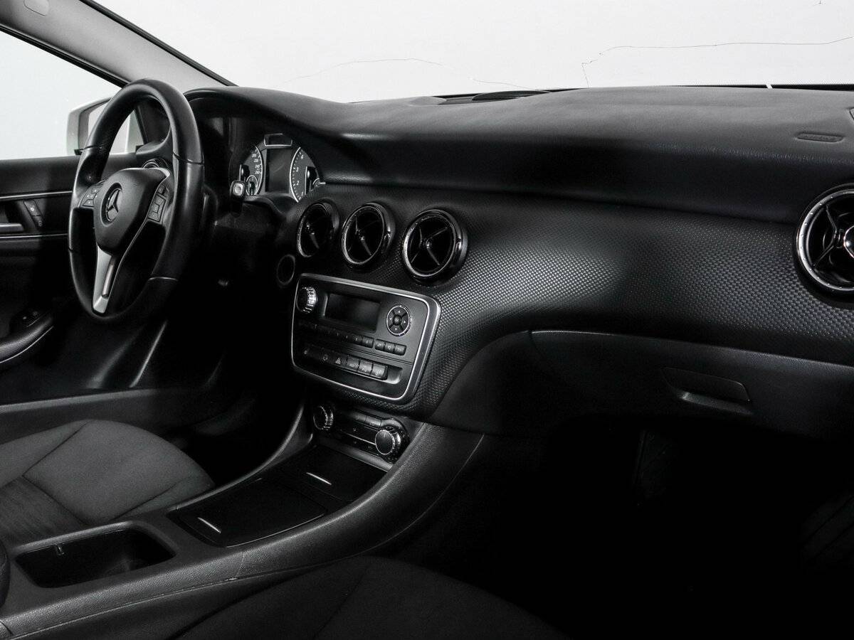 Купить Mercedes-Benz A-Класс 180 III (W176), 2014, 45 573 км, фото №10