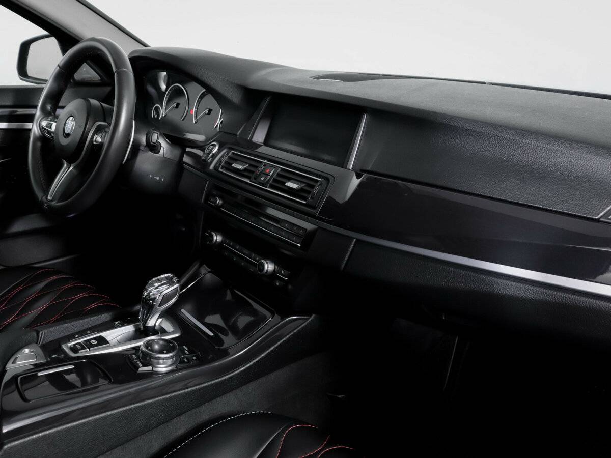 Купить BMW 5 серии 528i VI (F10/F11/F07) Рестайлинг, 2014, 135 764 км, фото №9